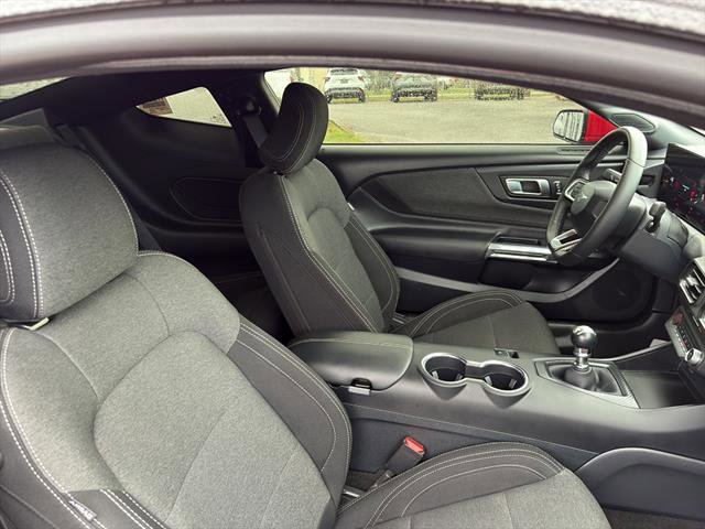 Used 2025 Ford Mustang GT RWD image 9