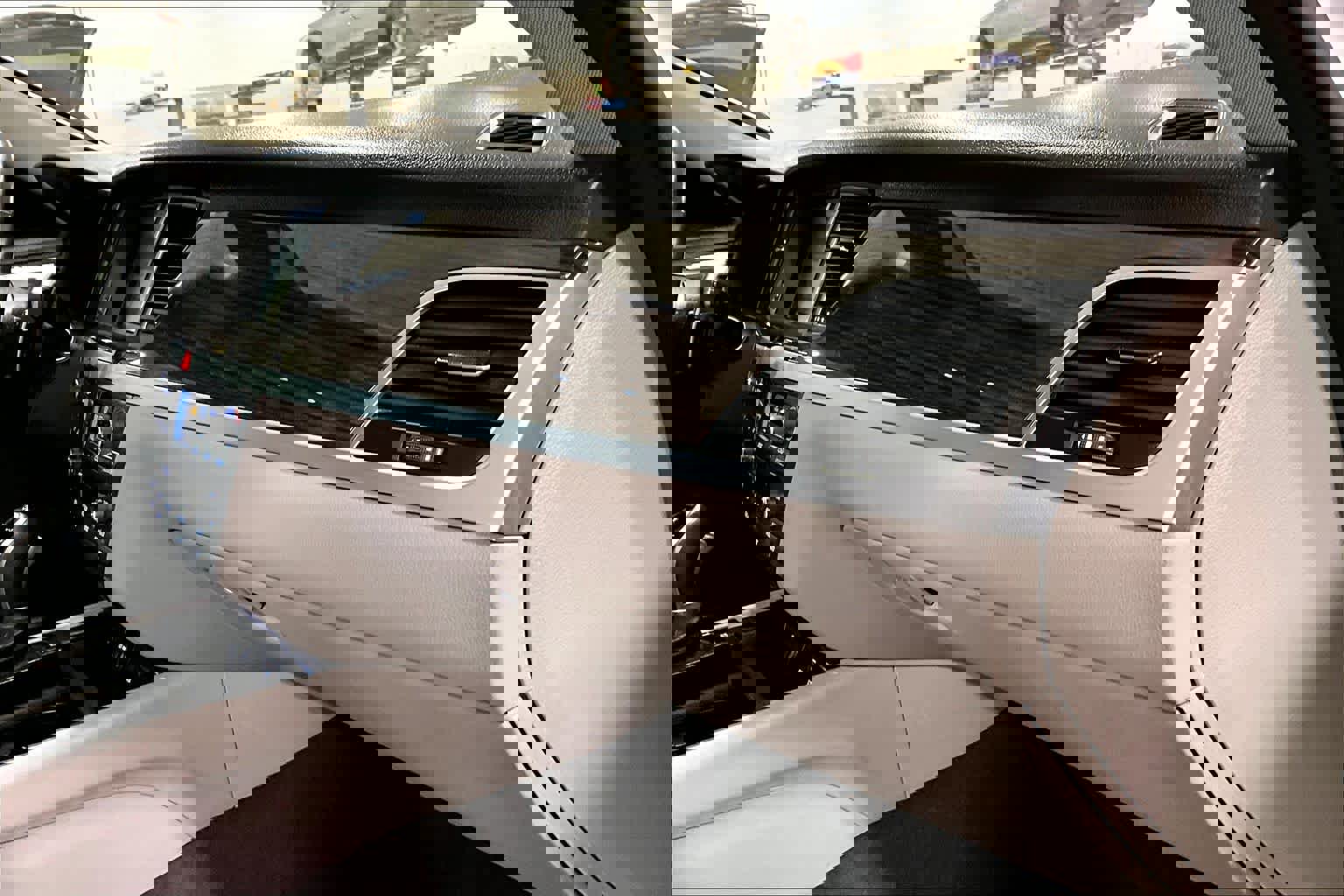 Used 2017 Genesis G80 3.8 image 18