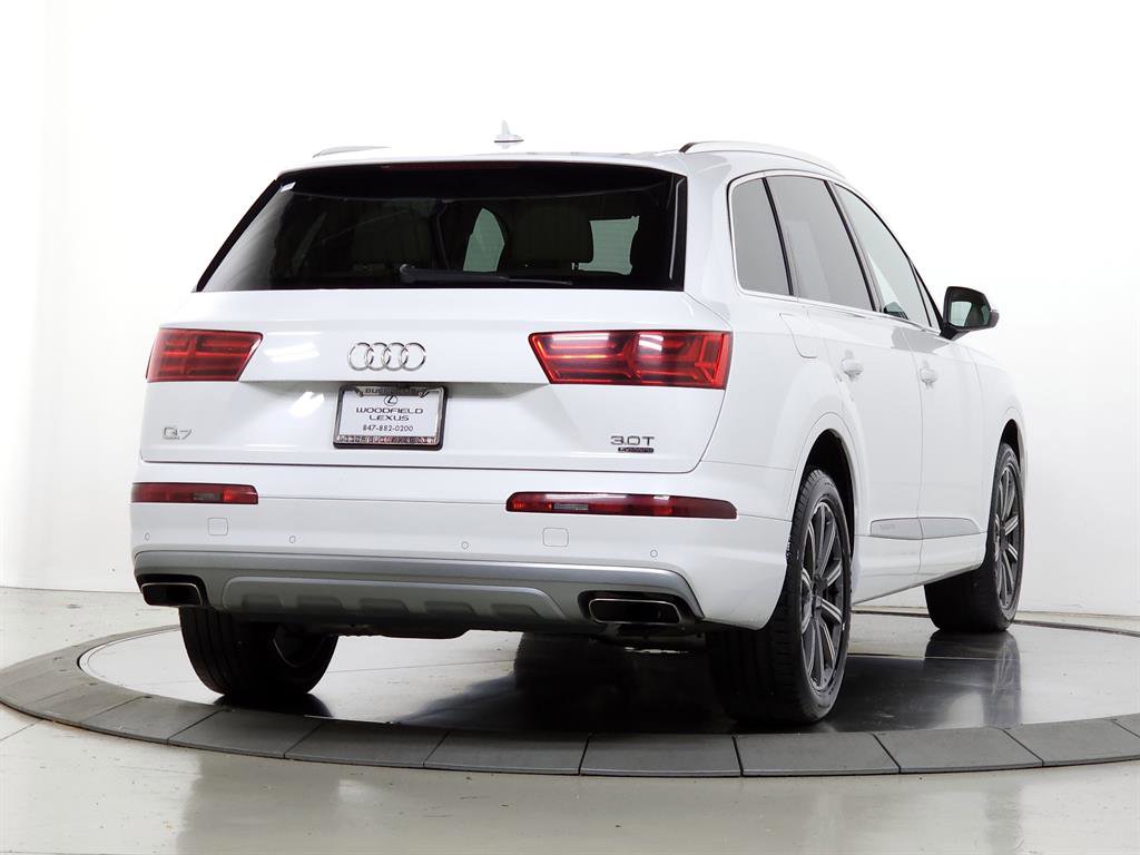 Used 2018 Audi Q7 3.0T Premium image 10
