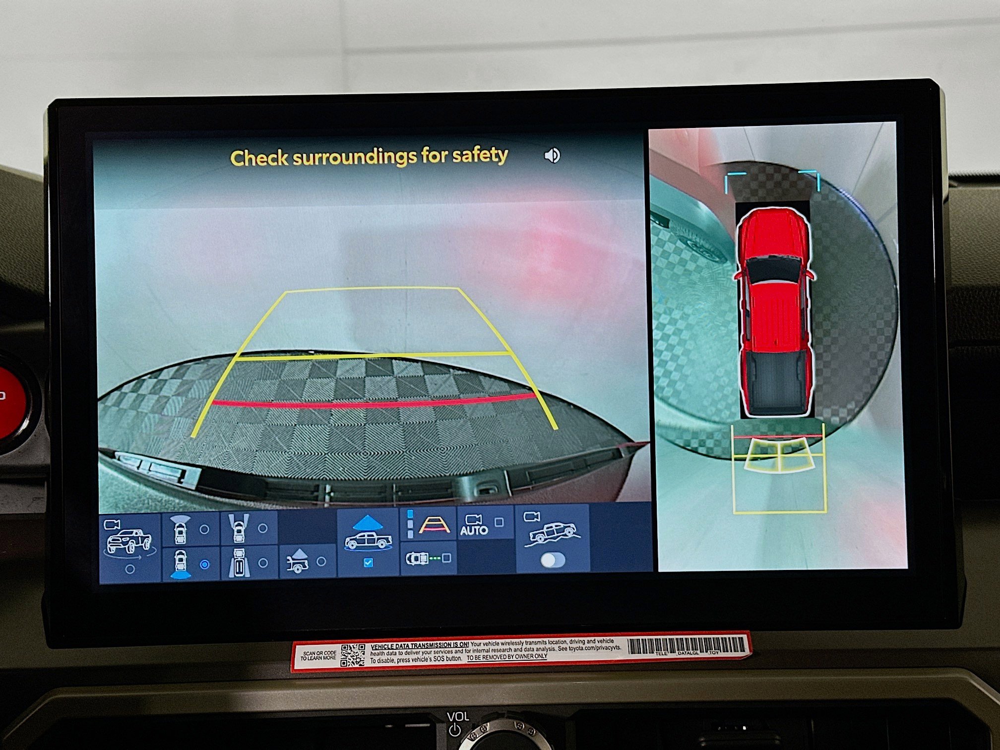 Used 2025 Toyota Tacoma TRD Off-Road w/ TRD Off Road Premium Package image 25