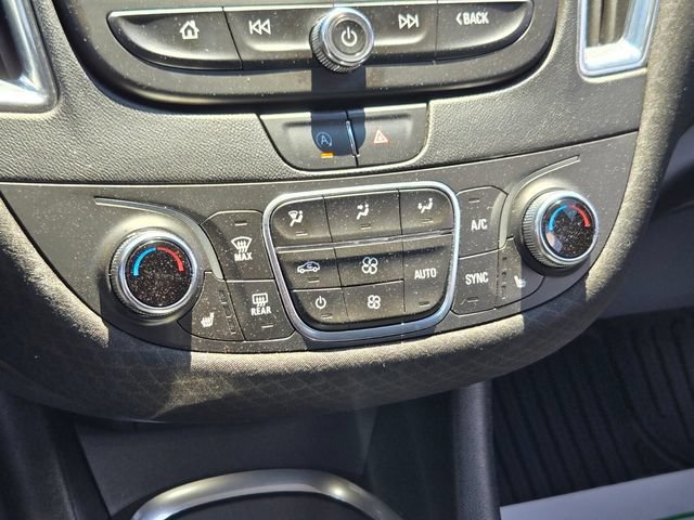 Used 2020 Chevrolet Malibu LT FWD image 25