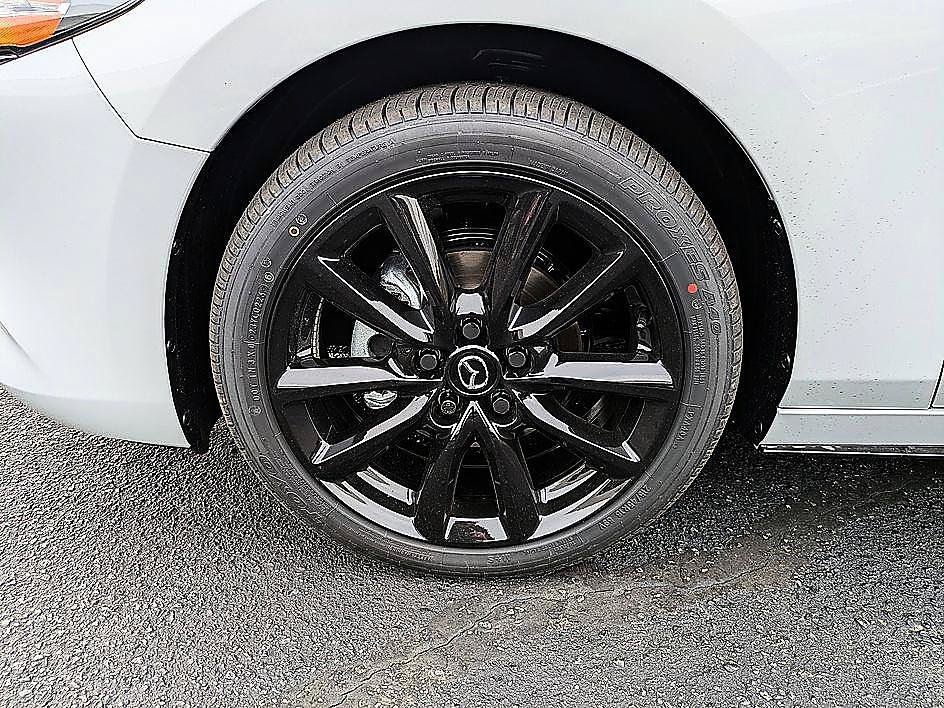 New 2026 MAZDA MAZDA3 2.5 S Hatchback w/ Premium Pkg FWD image 10