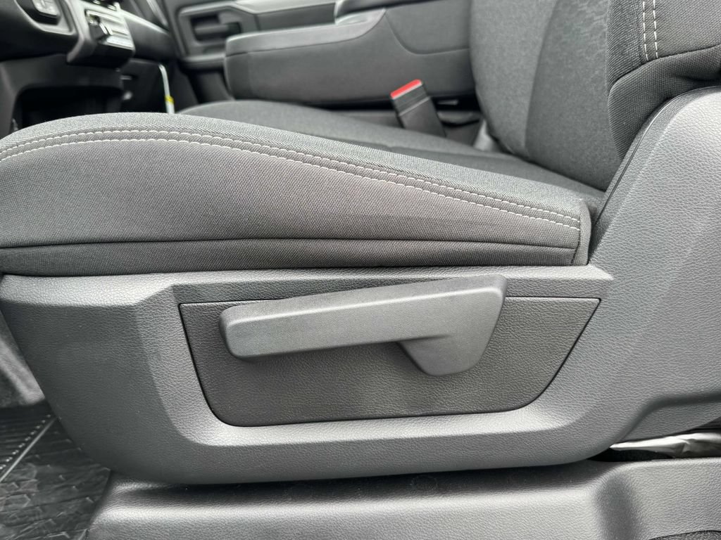 New 2025 RAM 3500 Tradesman AWD/4WD image 29