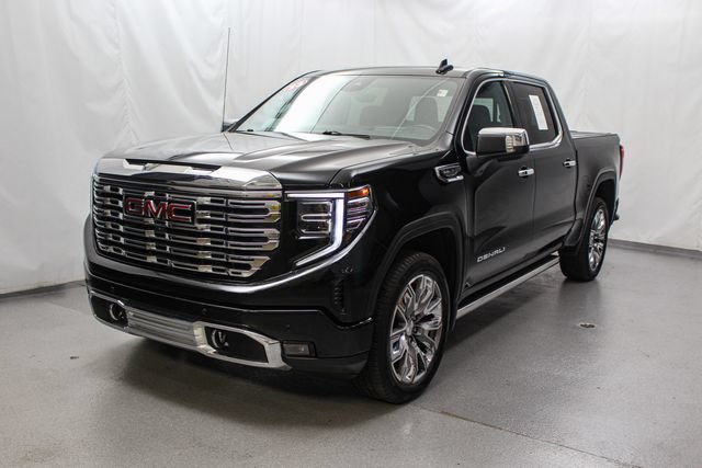 Used 2023 GMC Sierra 1500 Denali w/ Denali Reserve Package AWD/4WD image 4