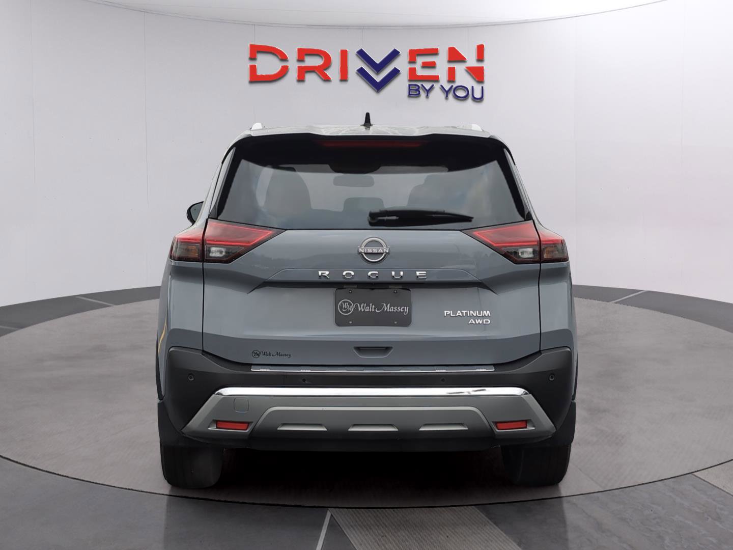 Used 2022 Nissan Rogue Platinum w/ Head-Up Display Package image 4