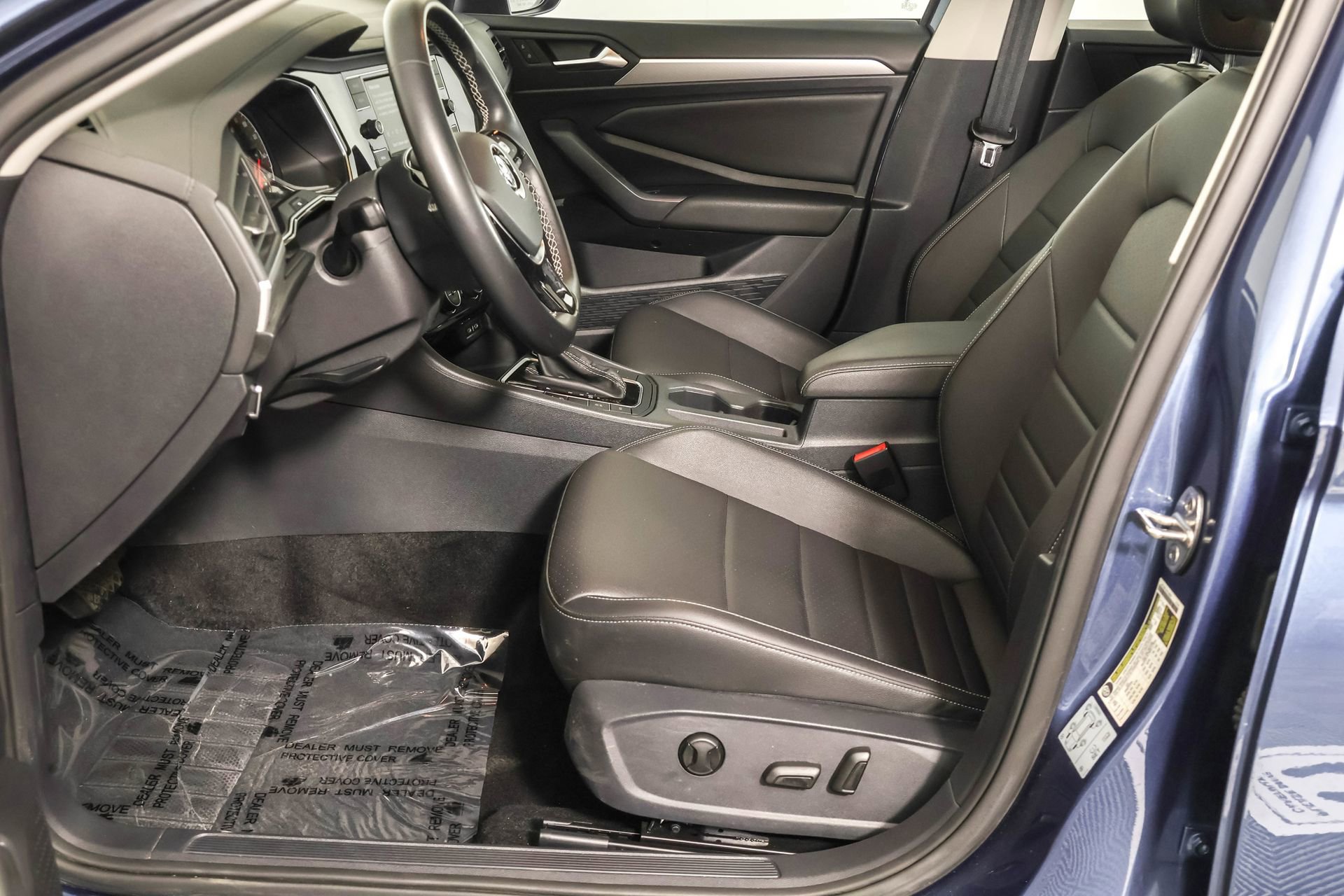 Used 2021 Volkswagen Jetta SE image 21