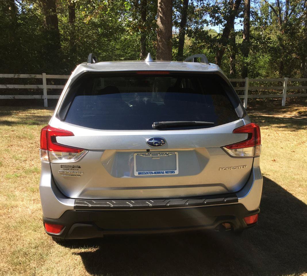 Used 2019 Subaru Forester Premium w/ All-Weather Package AWD/4WD image 5