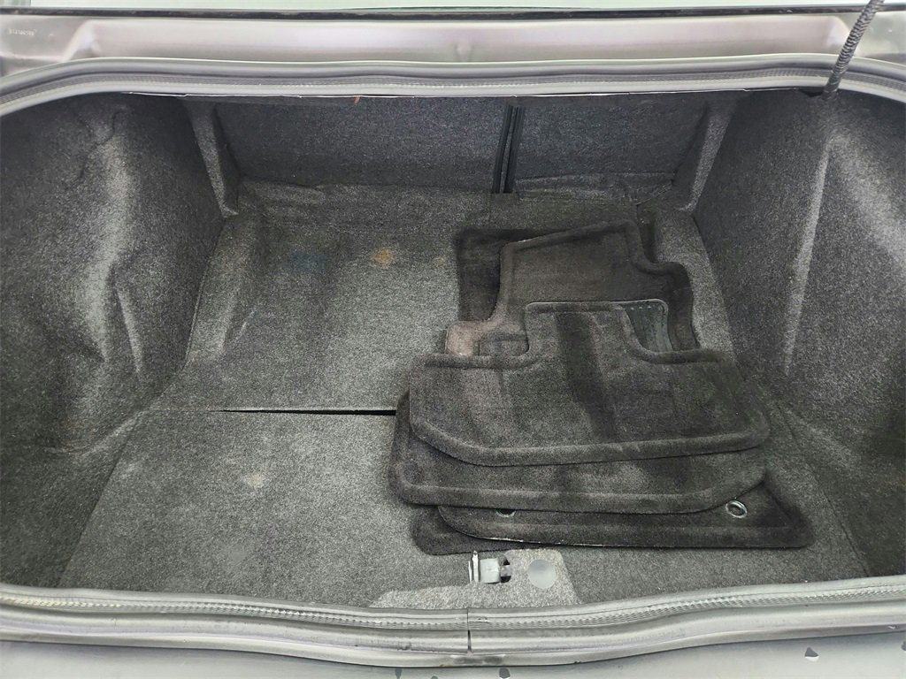 Used 2019 Dodge Challenger SXT image 24