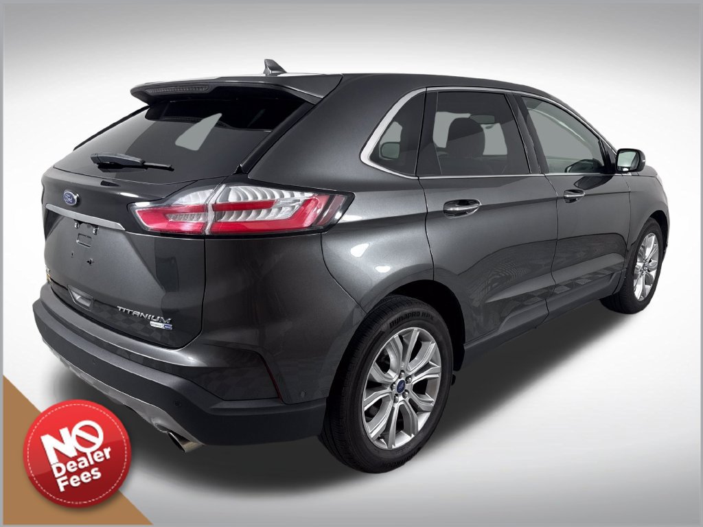 Used 2019 Ford Edge Titanium w/ Equipment Group 301A AWD/4WD image 3