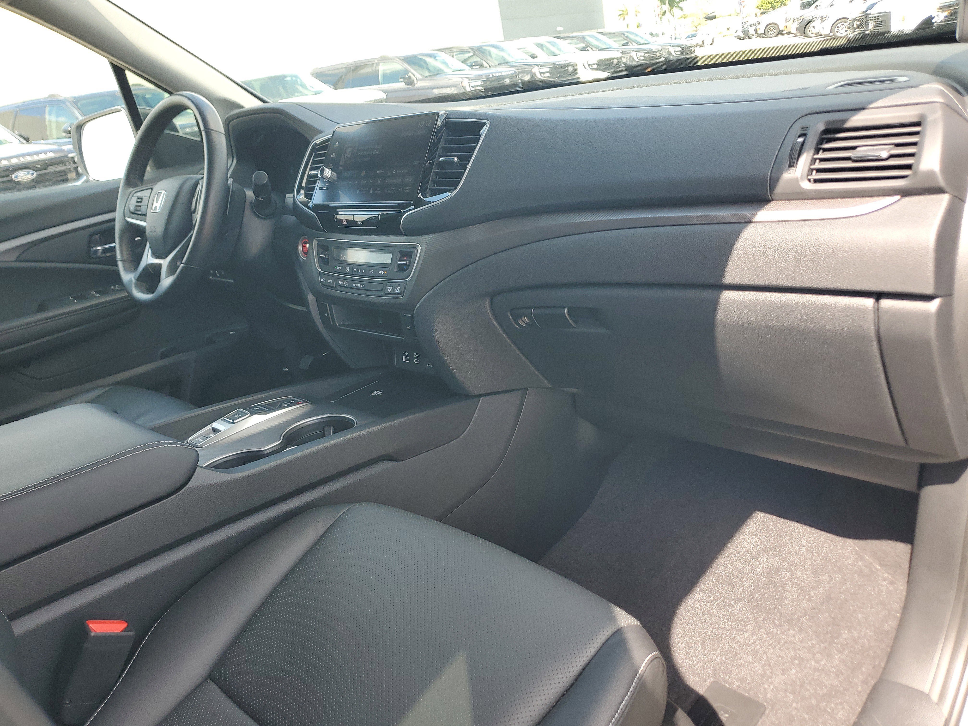 Used 2025 Honda Ridgeline RTL image 17