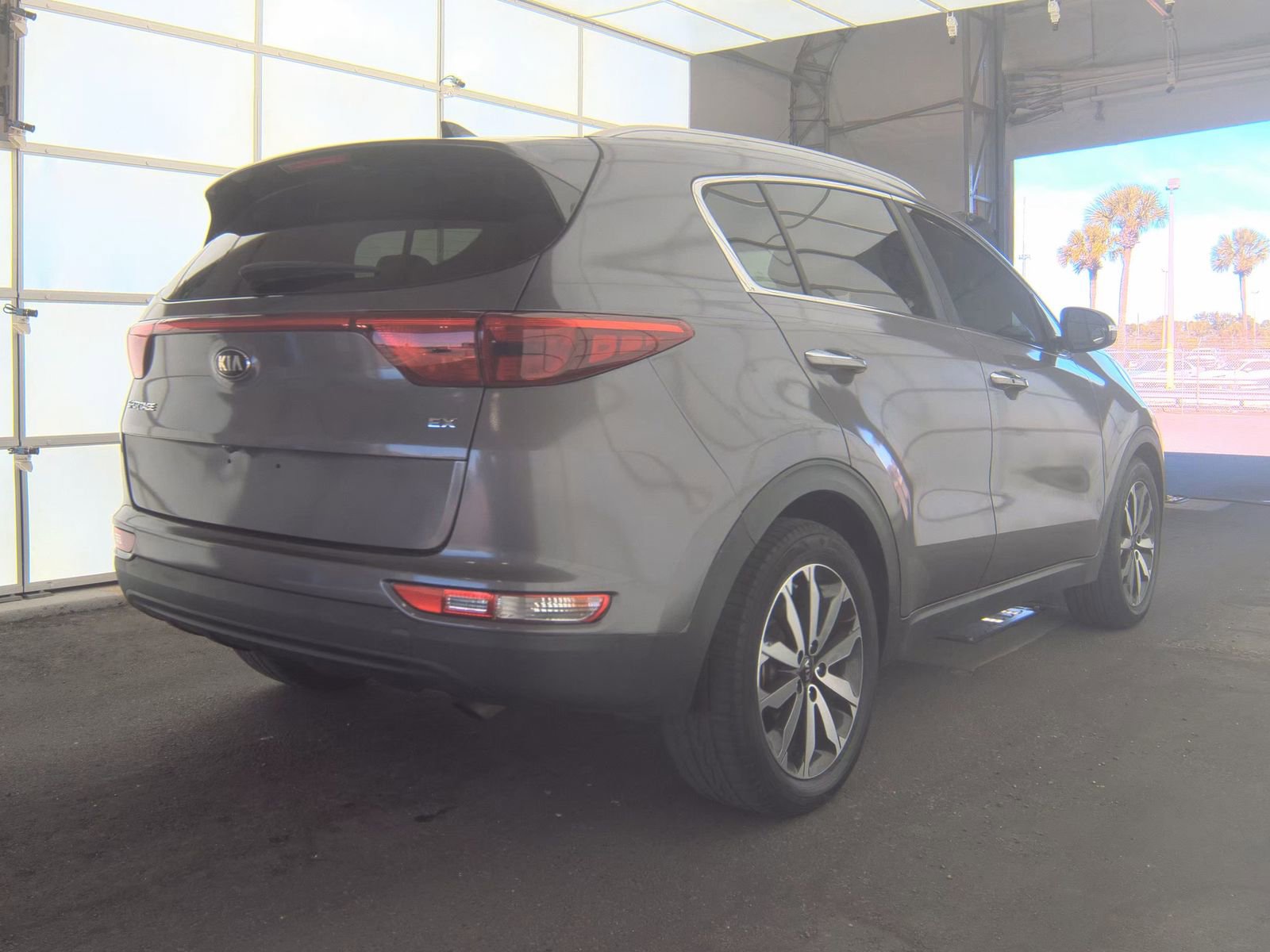 Used 2017 Kia Sportage EX w/ EX Premium Package image 6