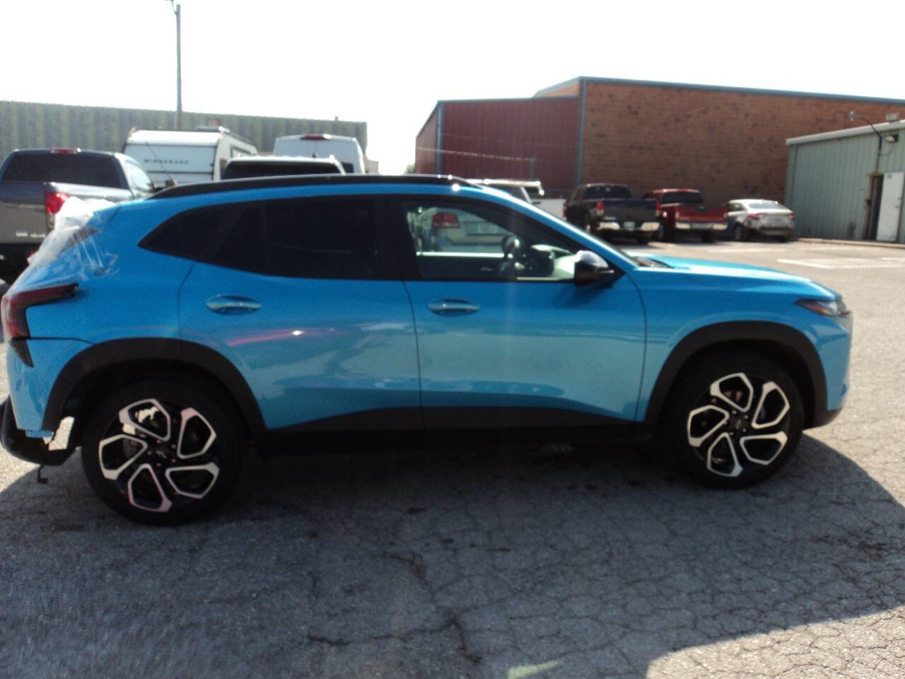Used 2025 Chevrolet Trax RS w/ Sunroof Package image 6