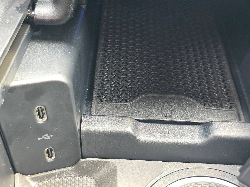 New 2027 Mercedes-Benz E 450 4MATIC Sedan image 33