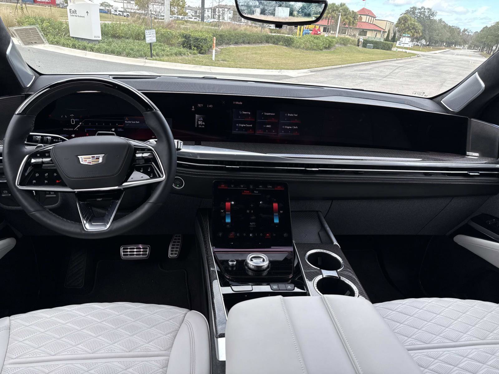 Used 2025 Cadillac Escalade V image 19