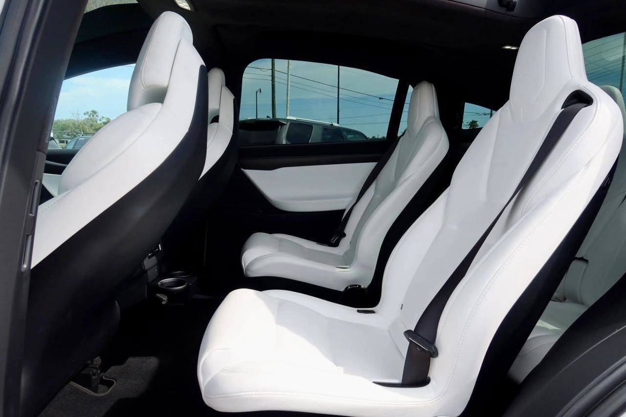 Used 2018 Tesla Model X 100D AWD/4WD image 17