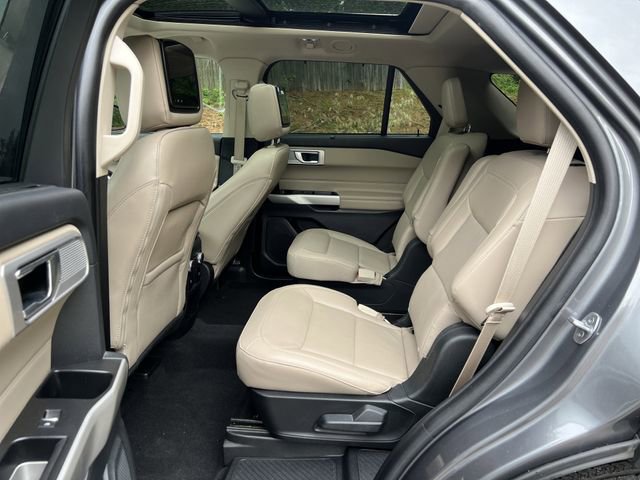 Used 2021 Ford Explorer Limited w/ Equipment Group 301A RWD image 14