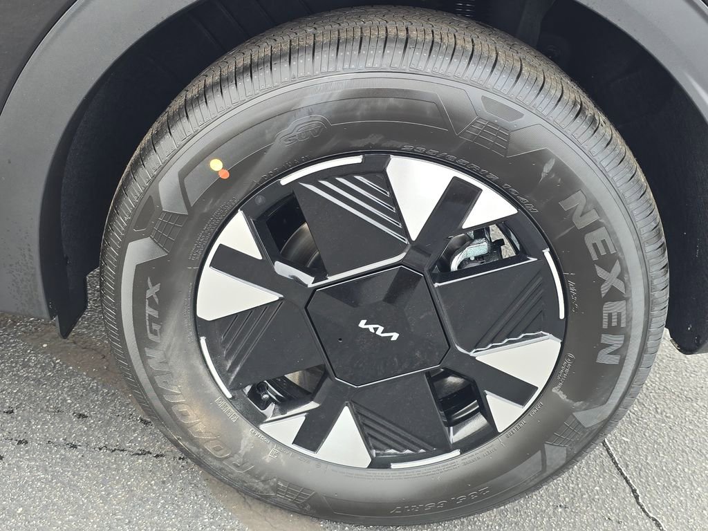 New 2026 Kia Sportage LX image 11