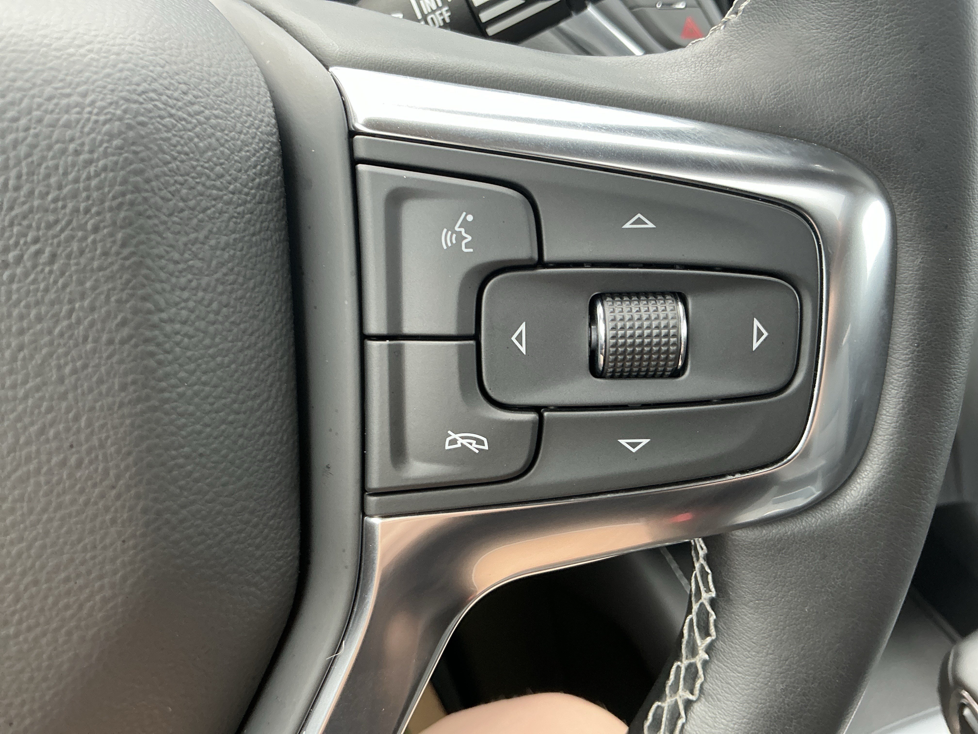 Used 2024 Chevrolet Blazer LT AWD/4WD image 18