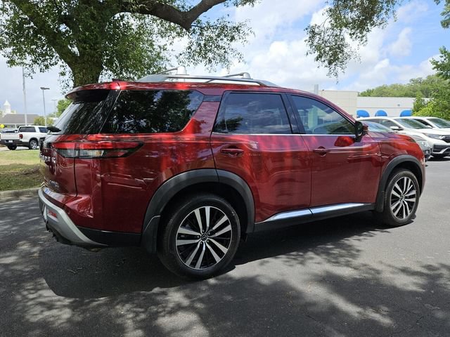 Used 2025 Nissan Pathfinder Platinum AWD/4WD image 5