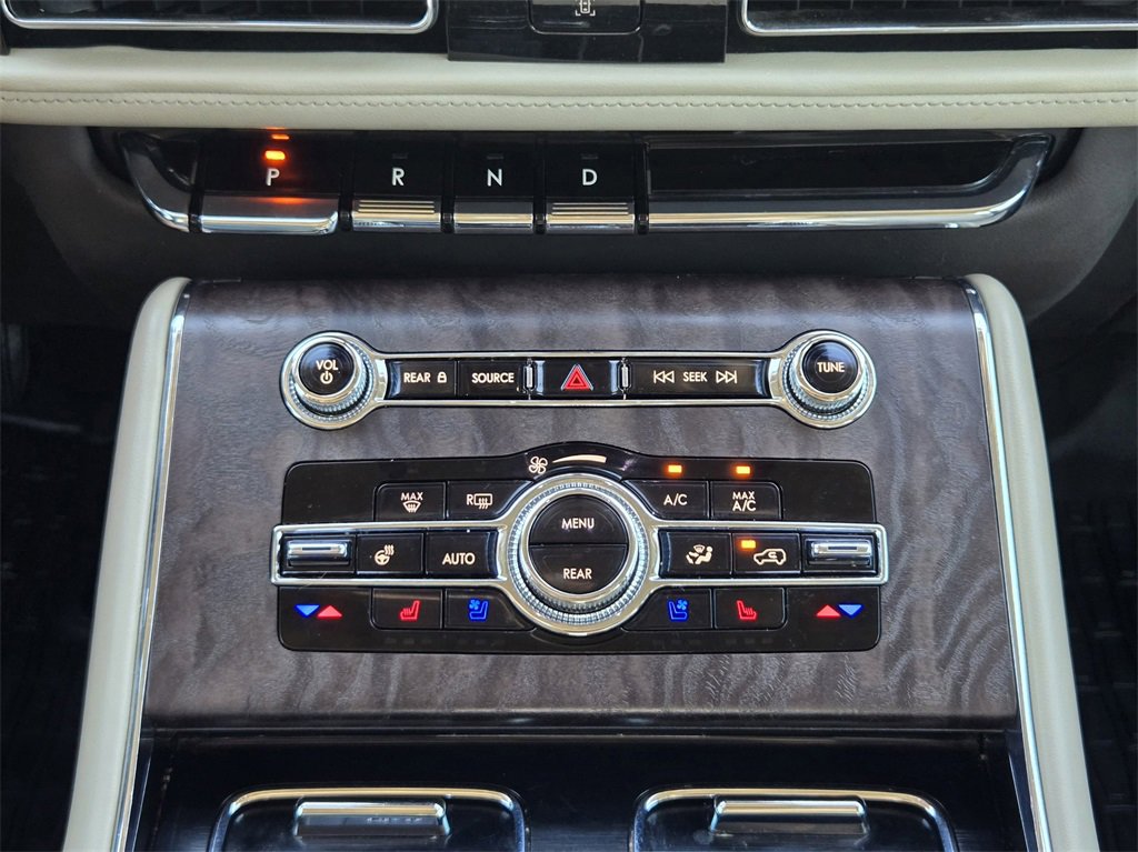 Used 2022 Lincoln Aviator Reserve w/ Elements Package Plus image 17