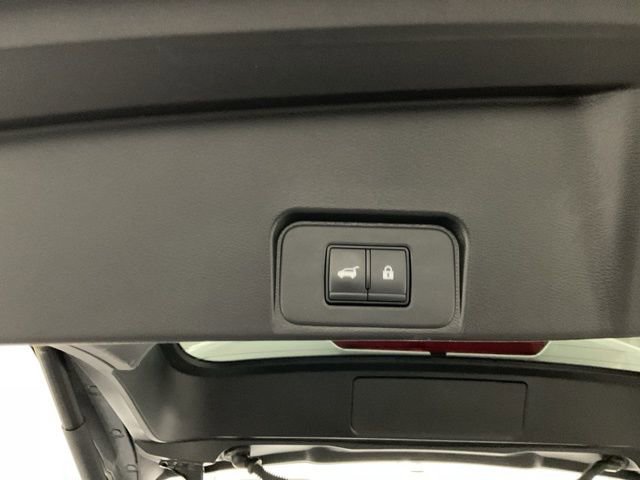 Used 2024 Nissan Rogue SV image 30