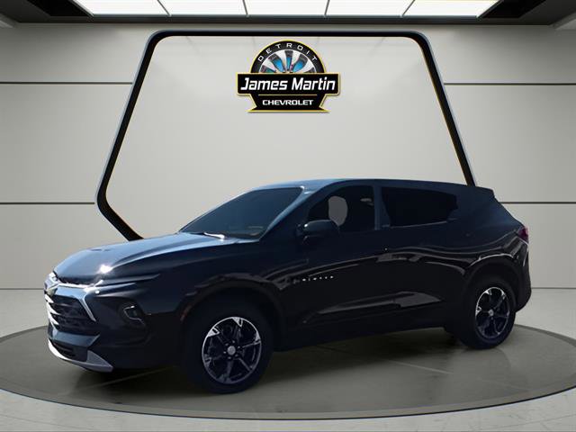Certified 2025 Chevrolet Blazer LT image 3
