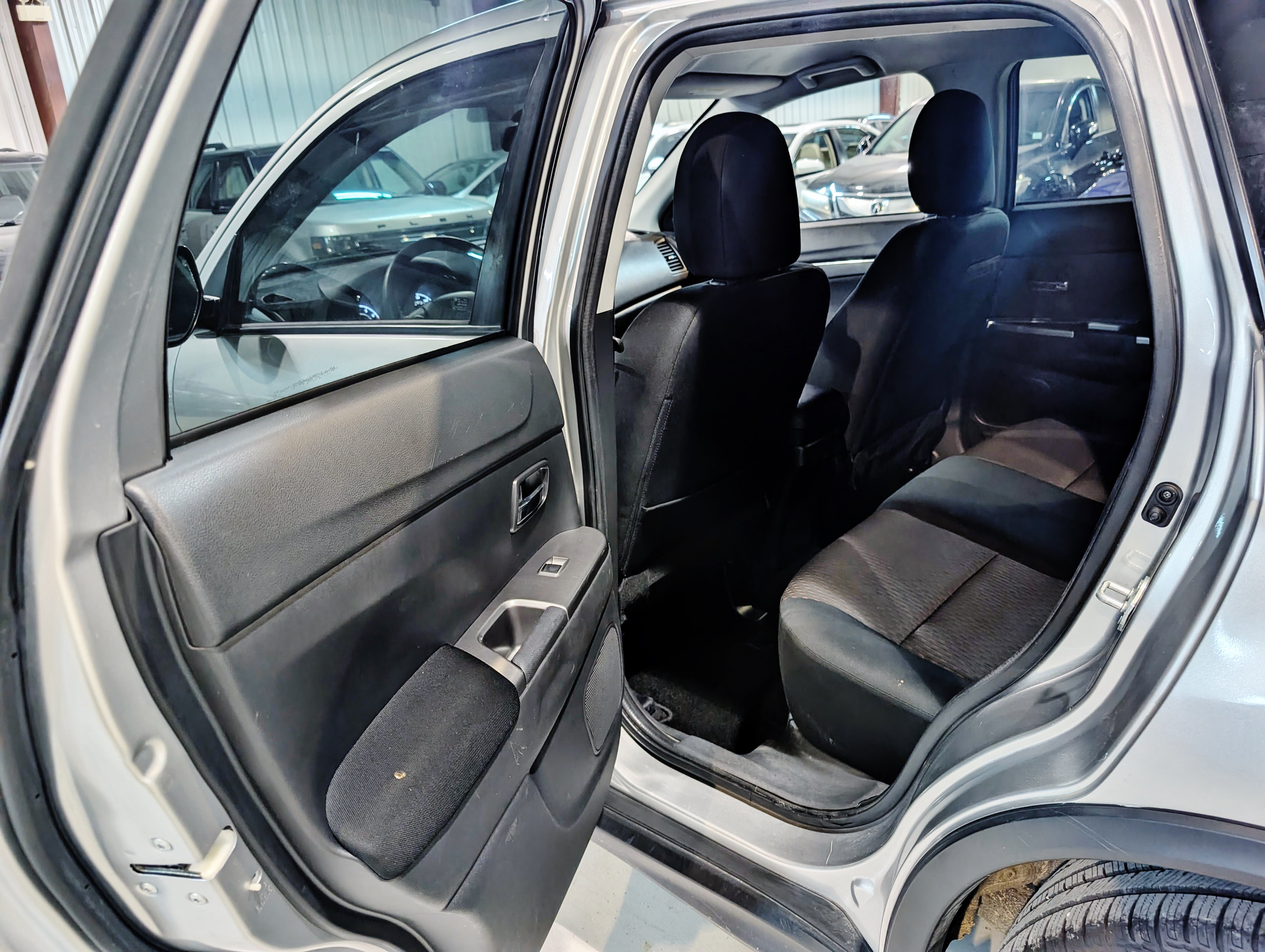 Used 2018 Mitsubishi Outlander Sport ES AWD/4WD image 19