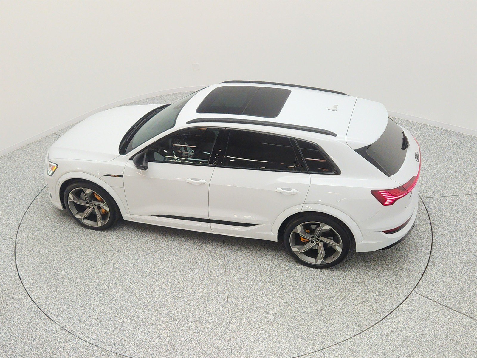 Used 2023 Audi e-tron S Premium Plus w/ Black Optic Package AWD/4WD image 29