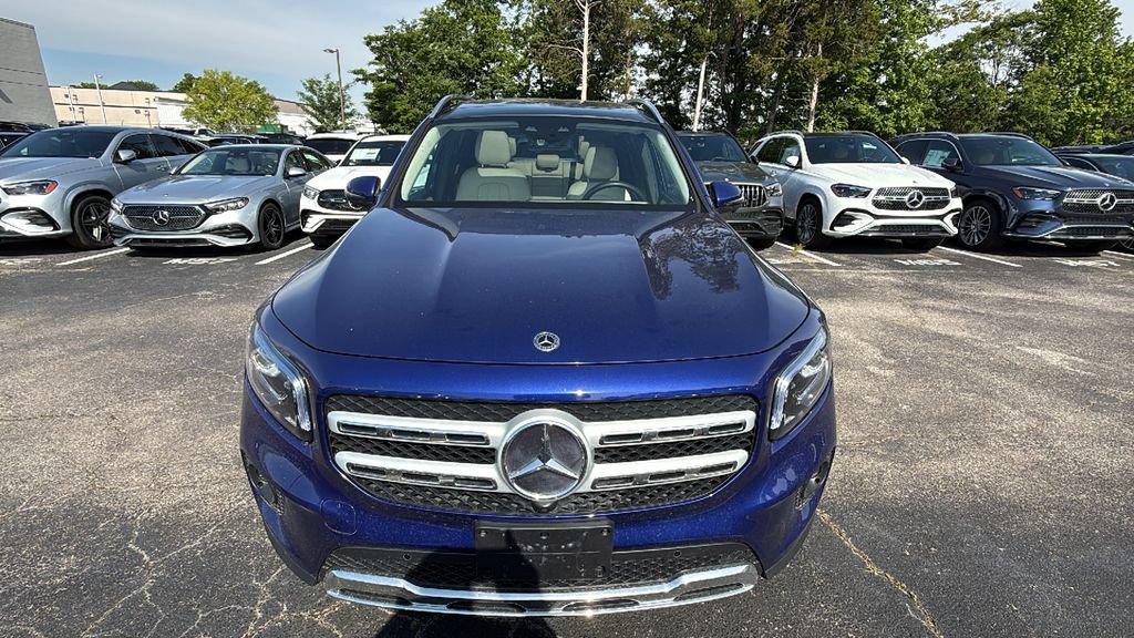 Certified 2021 Mercedes-Benz GLB 250 4MATIC w/ Premium Package image 9