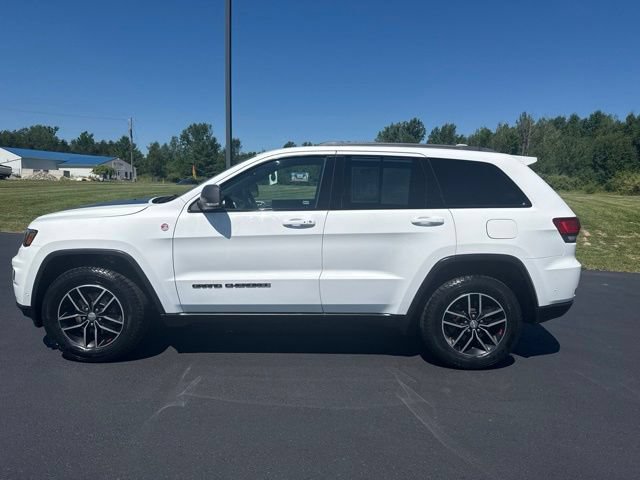 Used 2018 Jeep Grand Cherokee Trailhawk w/ Trailhawk Luxury Group AWD/4WD image 2