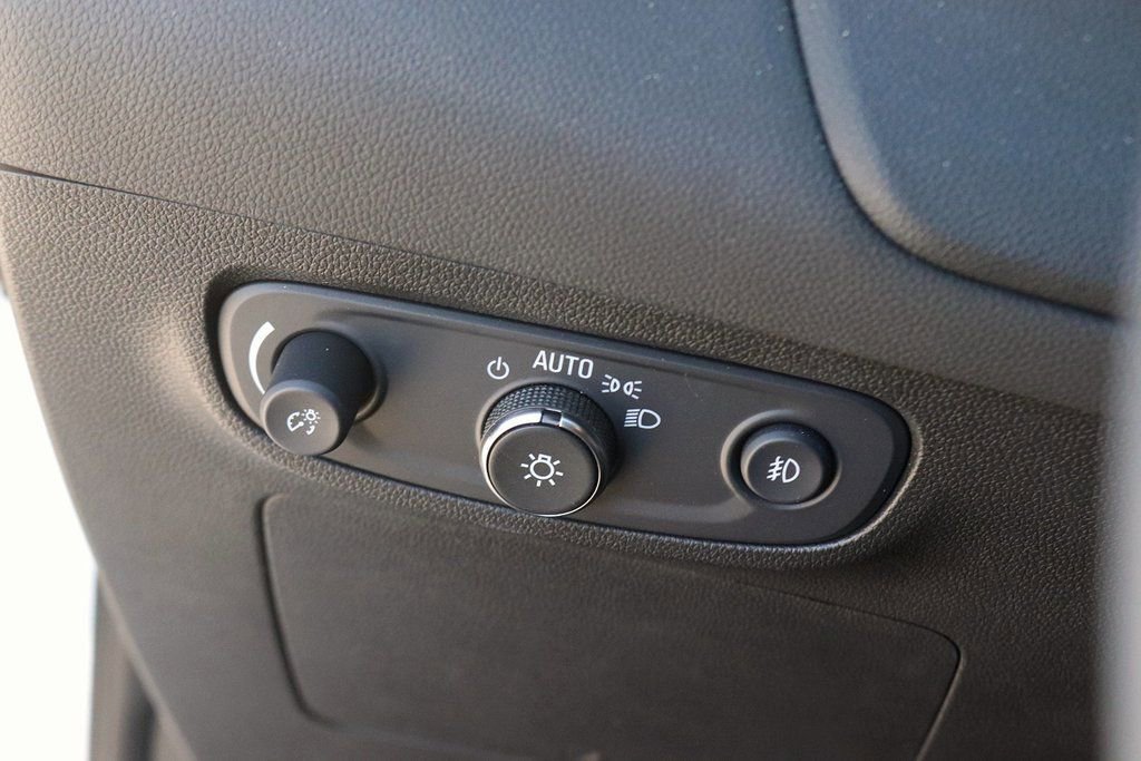 Used 2022 Buick Encore GX Select FWD image 25