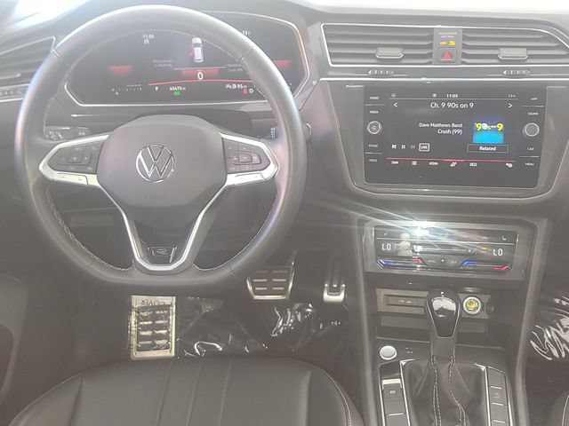 Used 2023 Volkswagen Tiguan SE R-Line FWD image 13
