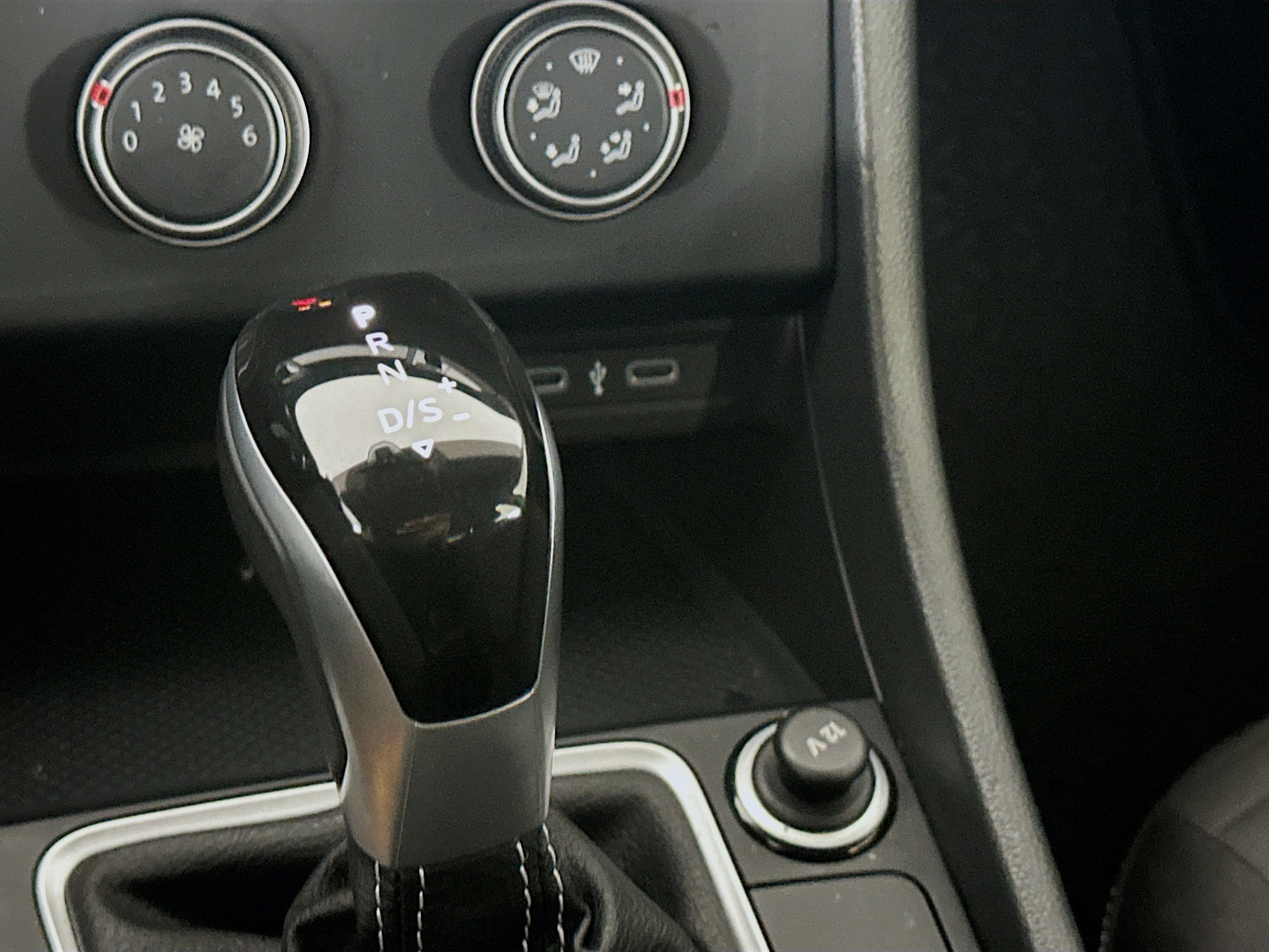 Used 2024 Volkswagen Jetta S image 25