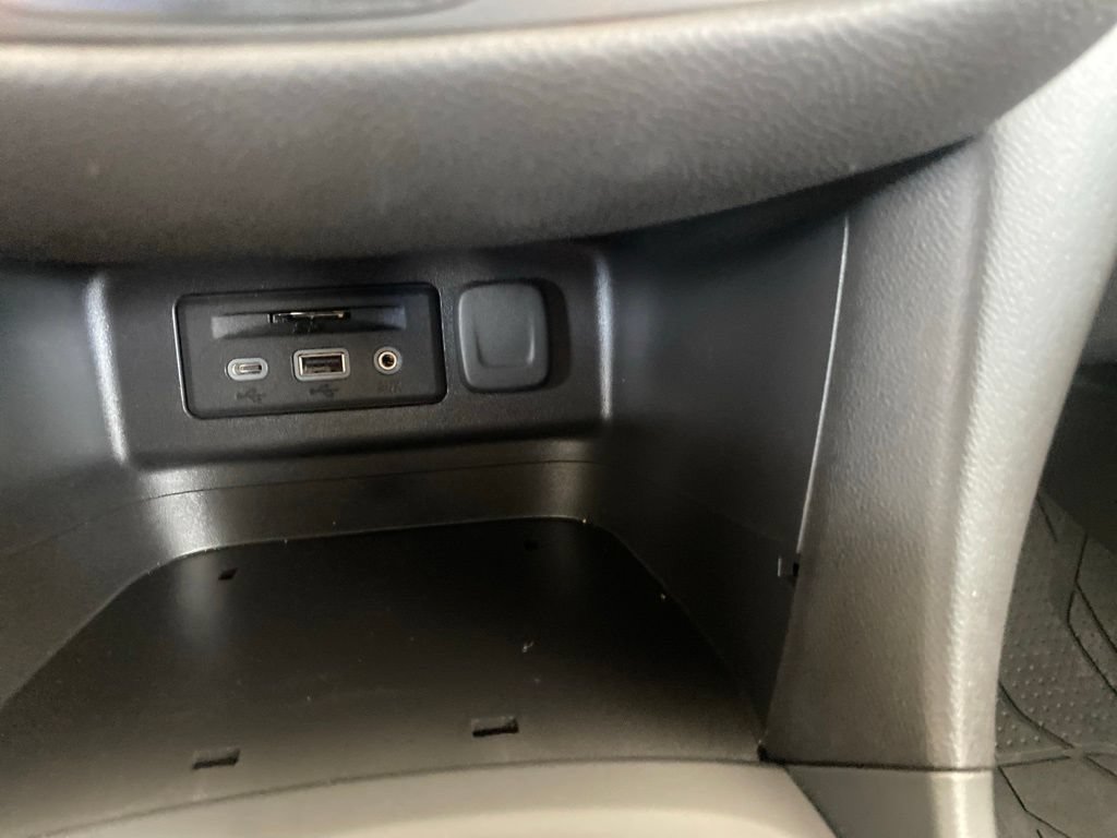 Used 2024 Chevrolet Equinox LT FWD image 58