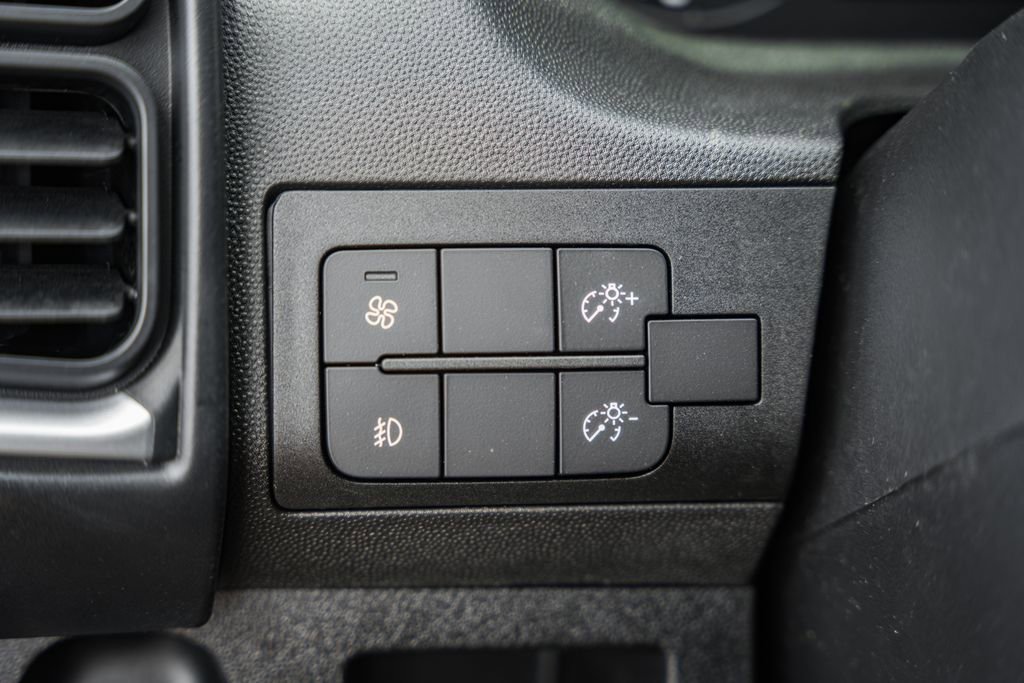 New 2025 RAM ProMaster 3500 w/ Quick Order Package 22G SLT image 34