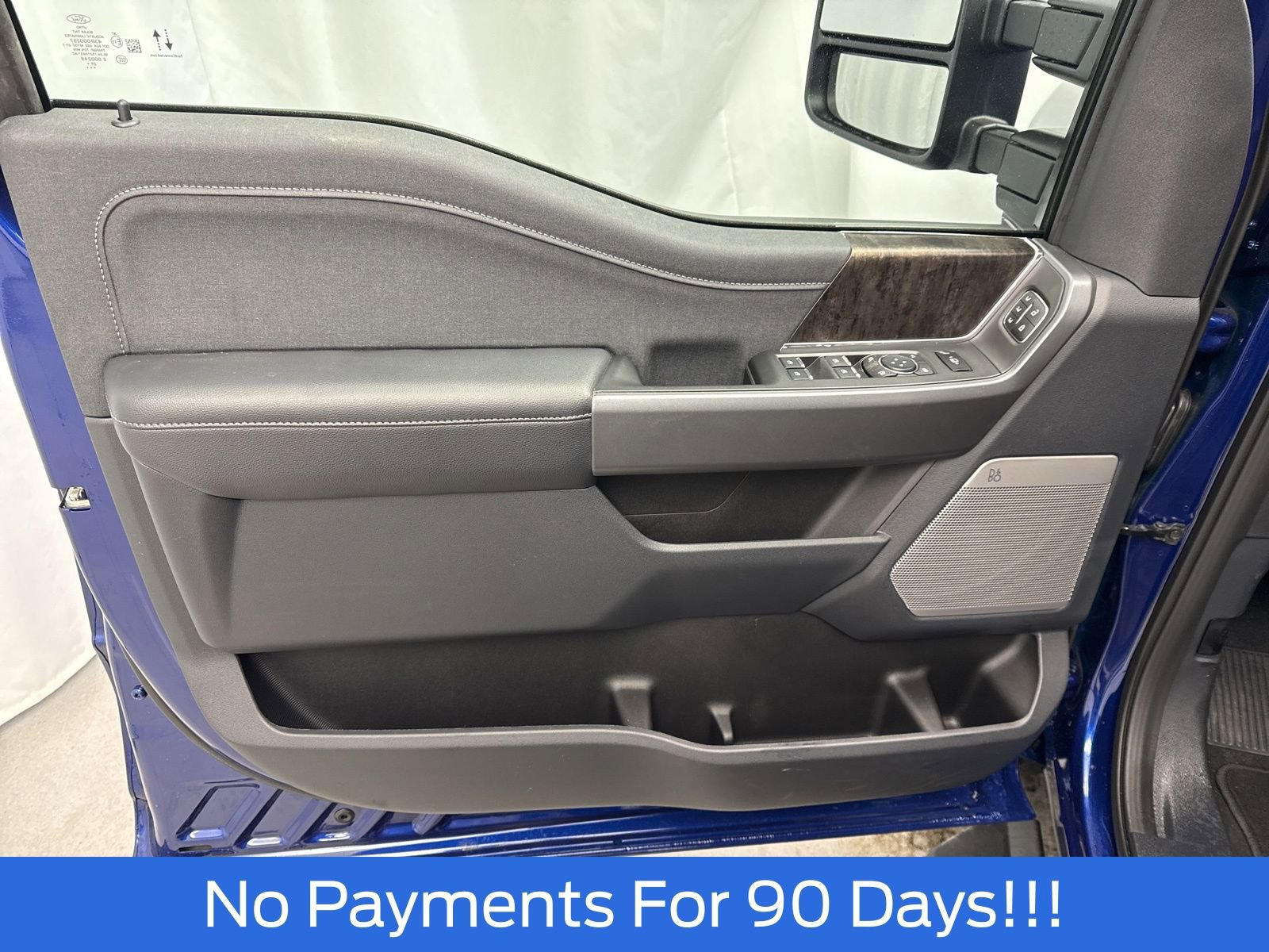 New 2026 Ford F250 Lariat w/ Black Appearance Package image 15