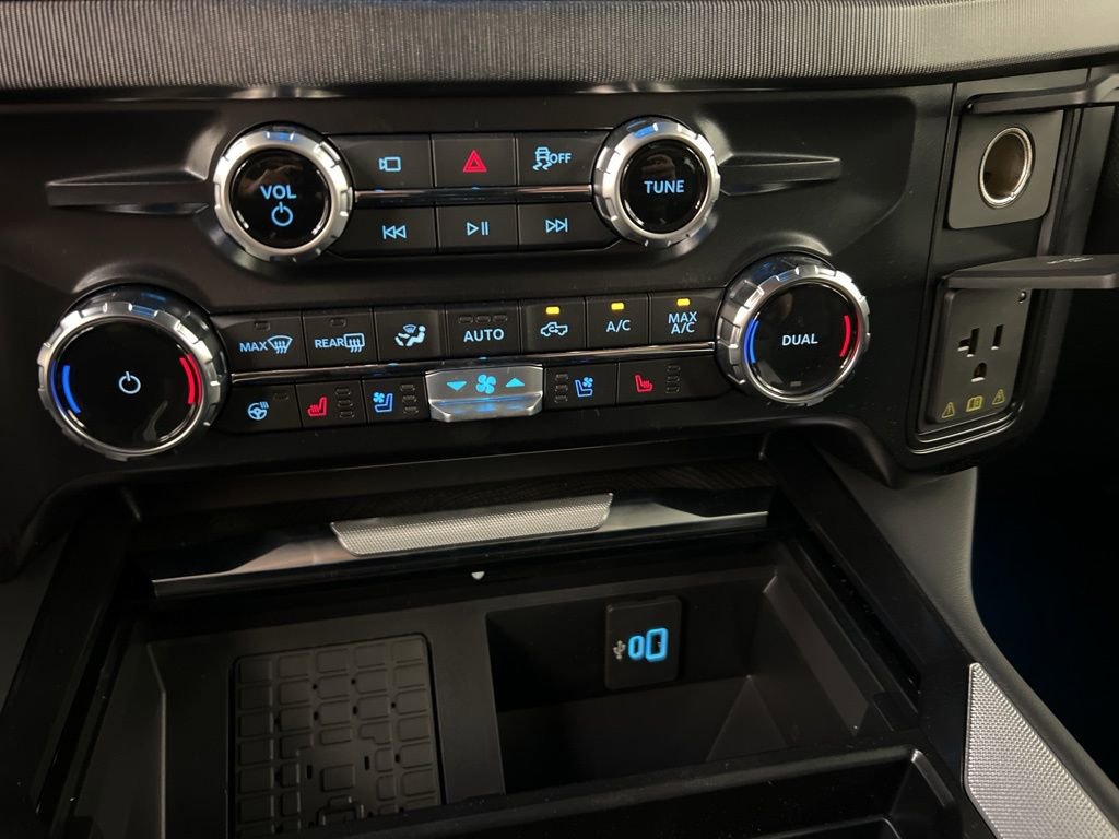 New 2025 Ford F350 Platinum w/ Snow Plow Prep Package image 13