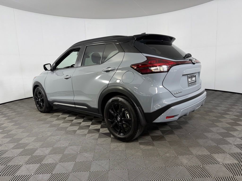 Used 2022 Nissan Kicks SR FWD image 10