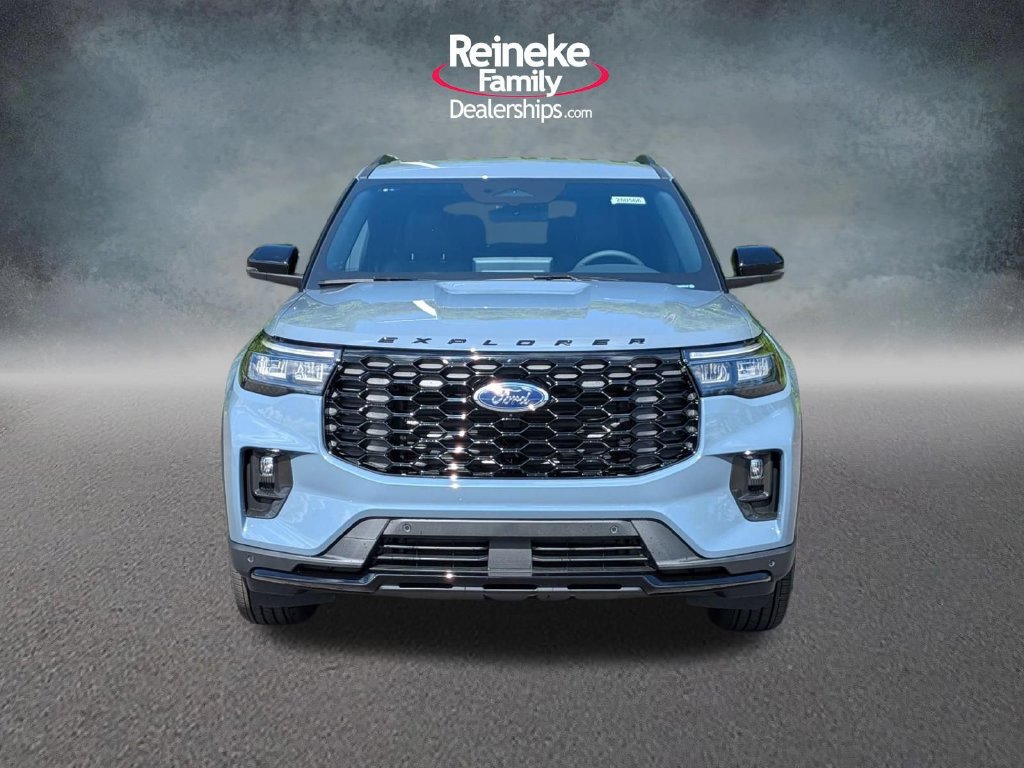 New 2026 Ford Explorer ST-Line AWD/4WD image 2