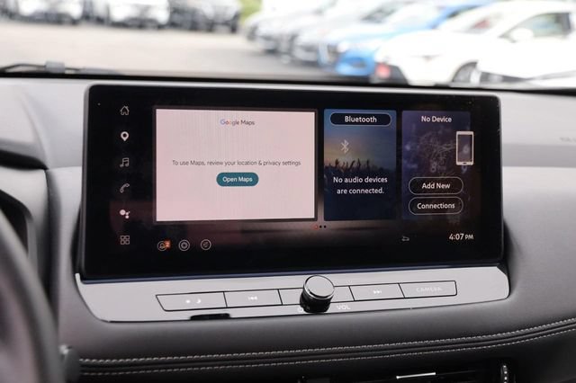 Certified 2025 Nissan Rogue SL w/ SL Premium Package AWD/4WD image 18