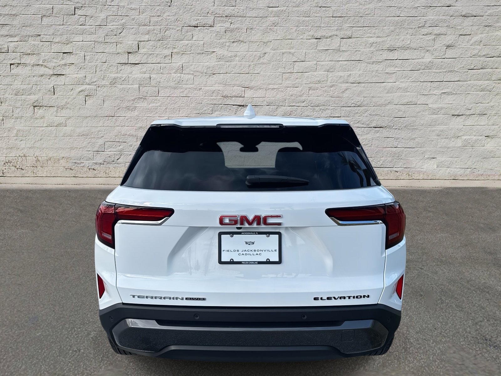 Used 2025 GMC Terrain Elevation image 4