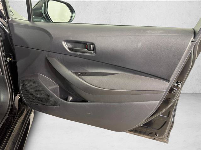 Used 2025 Toyota Corolla LE FWD image 12