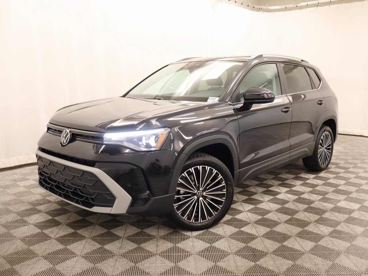 New 2026 Volkswagen Taos SE