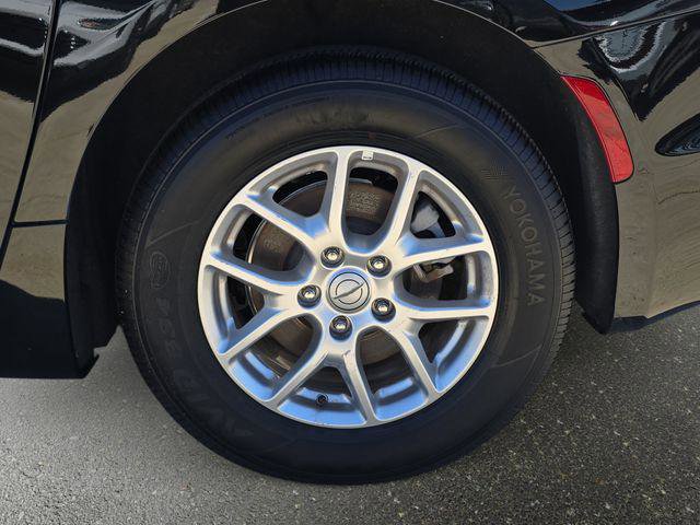 Used 2025 Chrysler Pacifica Select FWD image 37