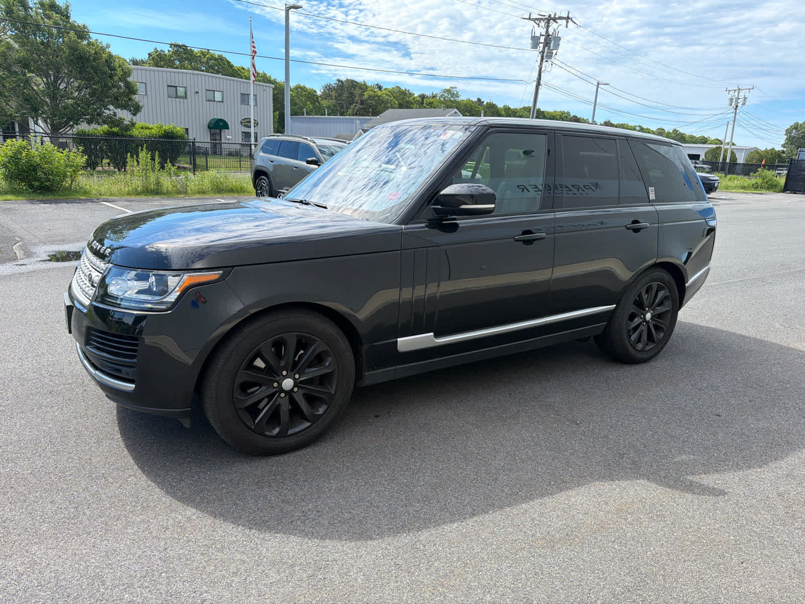 Used 2017 Land Rover Range Rover HSE AWD/4WD image 4