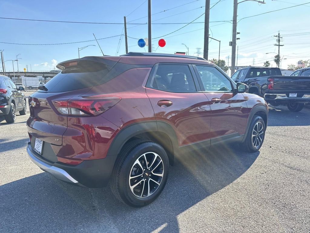 Used 2025 Chevrolet TrailBlazer LT image 5