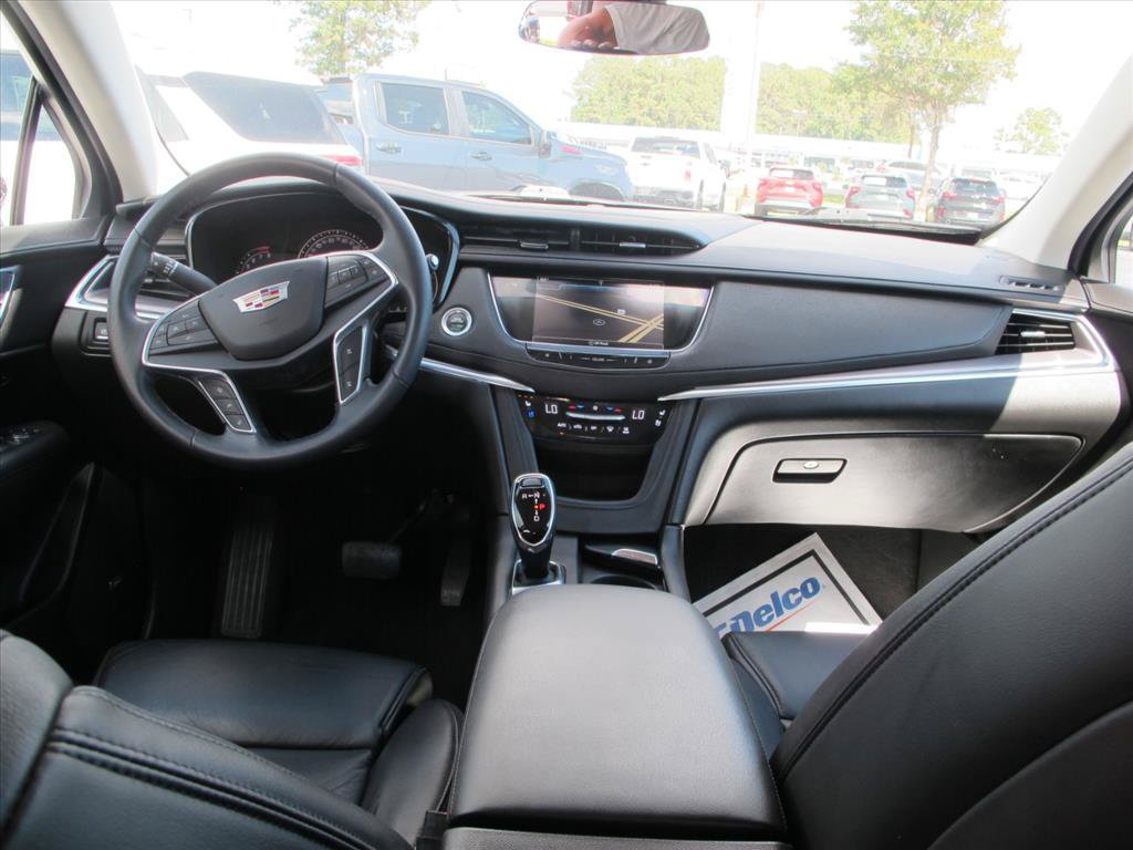 Used 2017 Cadillac XT5 Premium Luxury w/ LPO, Wheel Lock Package AWD/4WD image 22