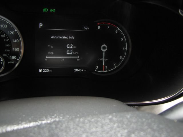 Used 2023 Genesis G70 2.0T RWD image 4