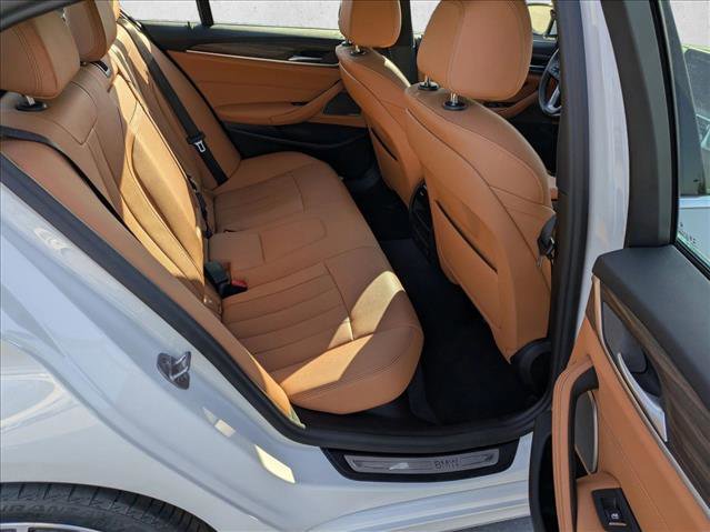 Used 2023 BMW 530e w/ Premium Package image 20