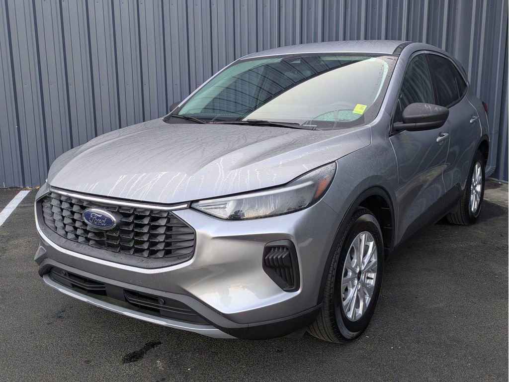 Certified 2023 Ford Escape Active w/ Tech Pack #1 image 2